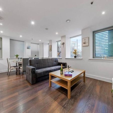 Sleep 7 20 Mins From London Waterloo Bp65 Apartment Екстериор снимка
