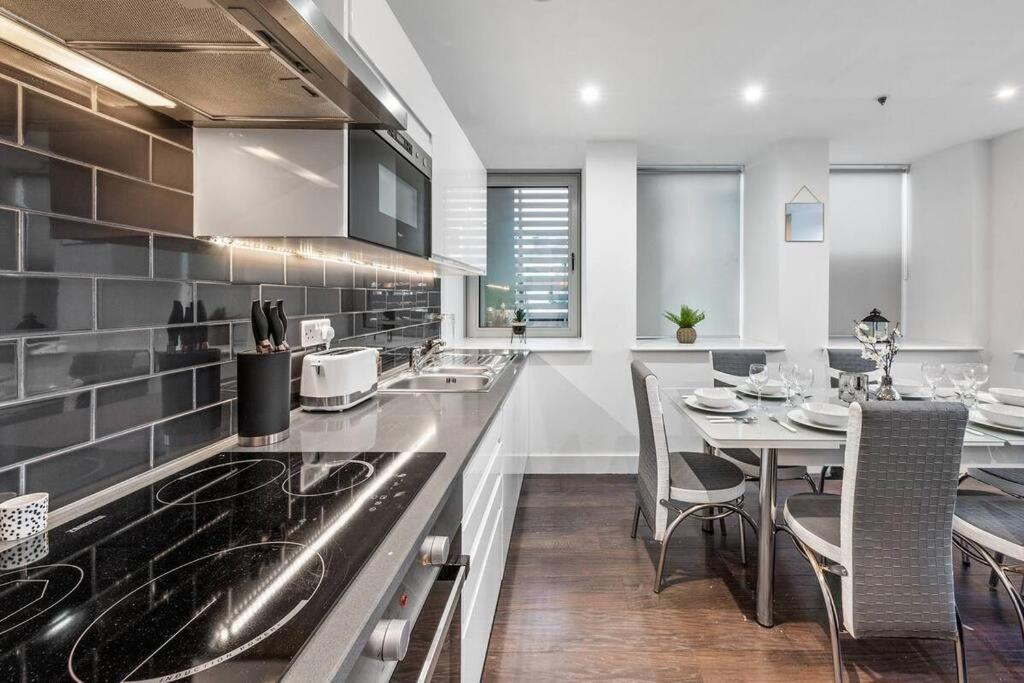 Sleep 7 20 Mins From London Waterloo Bp65 Apartment Екстериор снимка