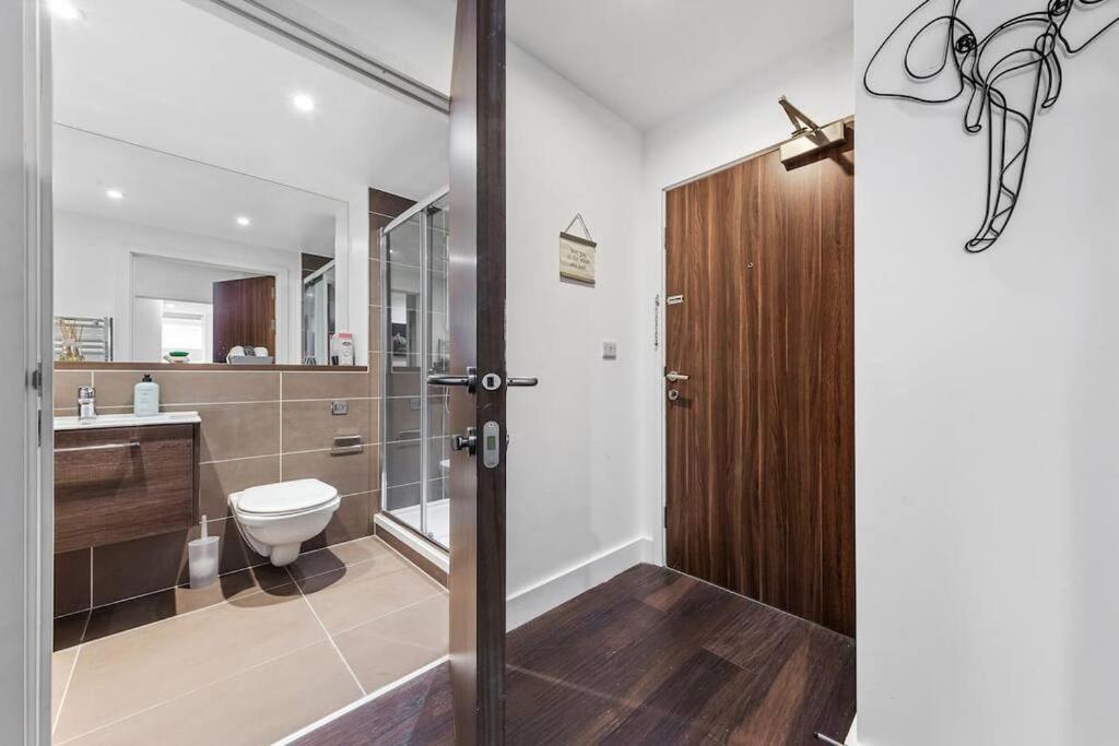 Sleep 7 20 Mins From London Waterloo Bp65 Apartment Екстериор снимка